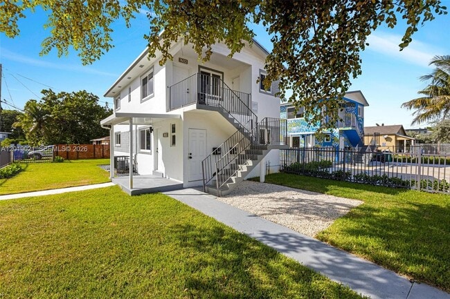 Building Photo - 7602 N Miami Ave Unit 0