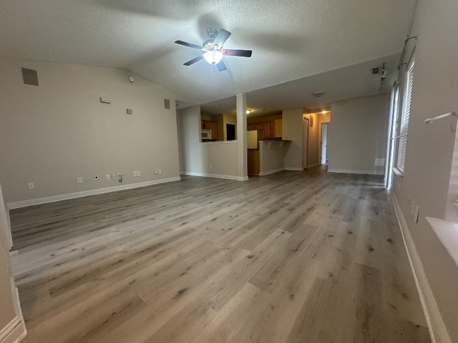 Photo - 12805 Courage Crossing