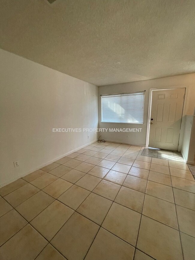 Photo - 6912 Hall Blvd