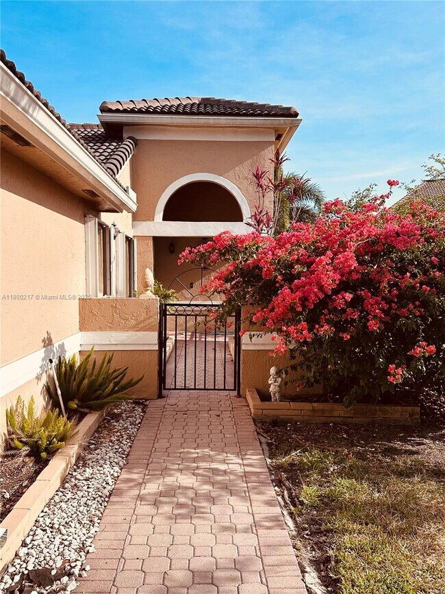 Photo - 491 NW 188th Terrace House