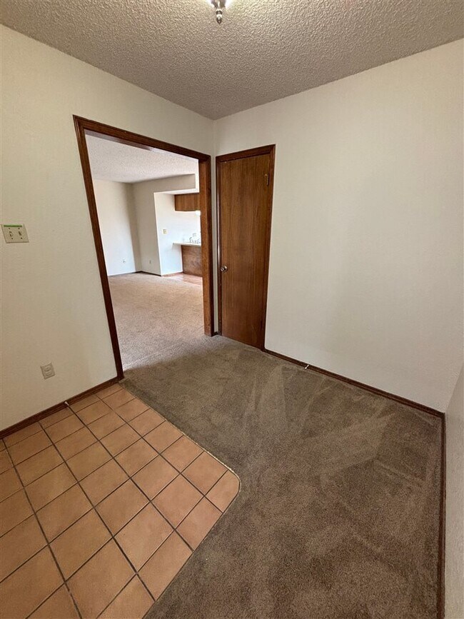 Photo - 901 NE Tortoise Dr