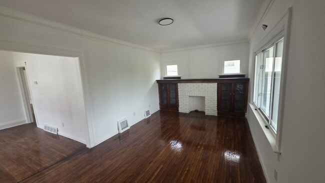 Photo - 3621 E 154th St Unit 2