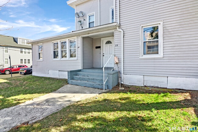 Building Photo - 25 Cove Ave Unit 1