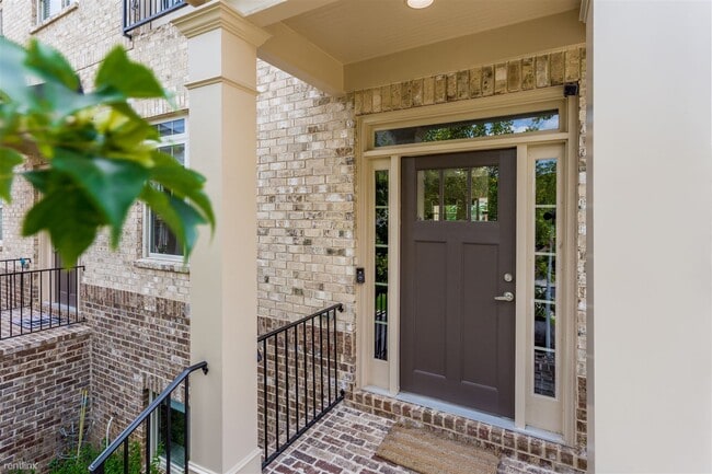 Photo - 3 br, 3.5 bath Townhome - 745 Fountainhead...