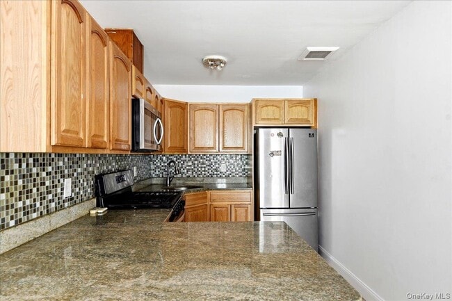 Photo - 2975 Edson Ave