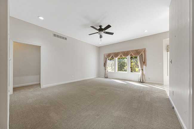 Photo - 1440 Salem Rd SW
