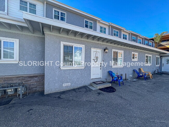 Building Photo - AVAILABLE NOW - Charming Furnished Beachside Retreat in Pismo Beach - 1 Bed / 1 Bath