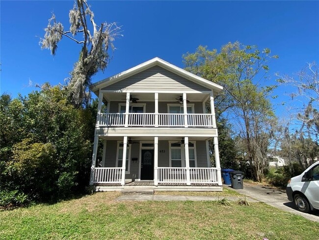 Building Photo - 653 Symonds Ave