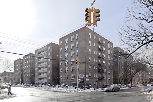 Photo - Kendall Hall Apartments
