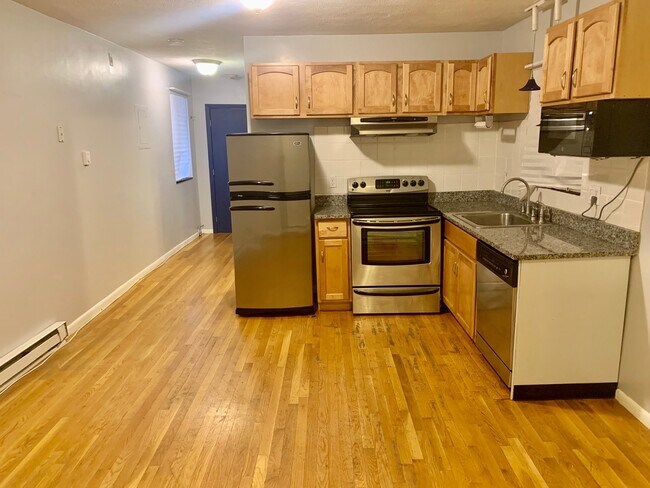 Photo - 59 Salem St Unit APT1R