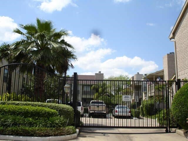 Photo - 7350 Kirby Dr Unit 24