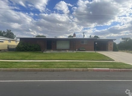 Building Photo - 466 E 400 N Rental