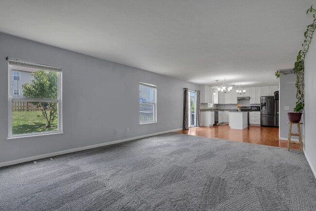 Photo - 962 Preble Dr