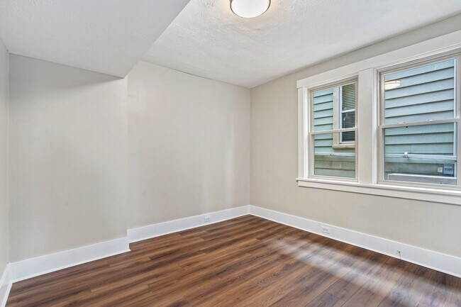 Photo - 1646 Potomac Avenue Unidad 1