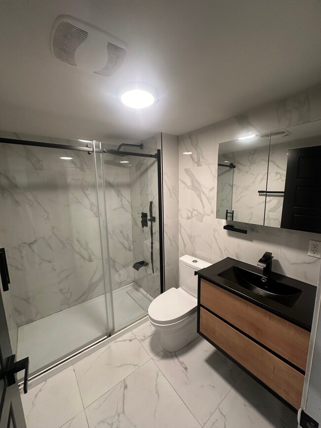 Photo - 5695 Rue Saint-Jacques