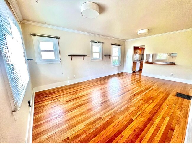 Photo - 4728 NE 27th Ave