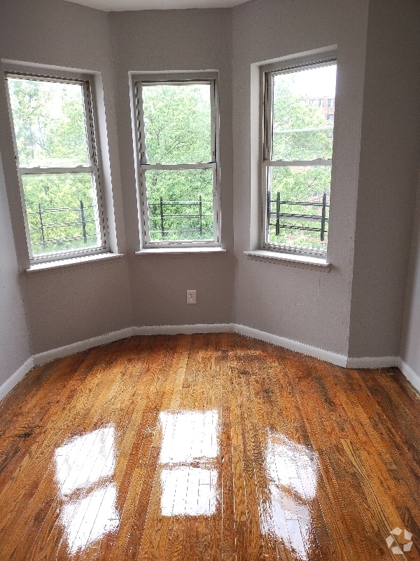 Building Photo - 0 Ludlow St Rental