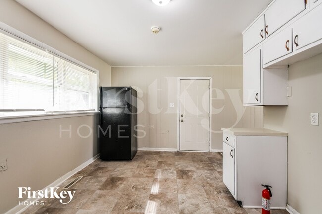 Photo - 6021 42nd St