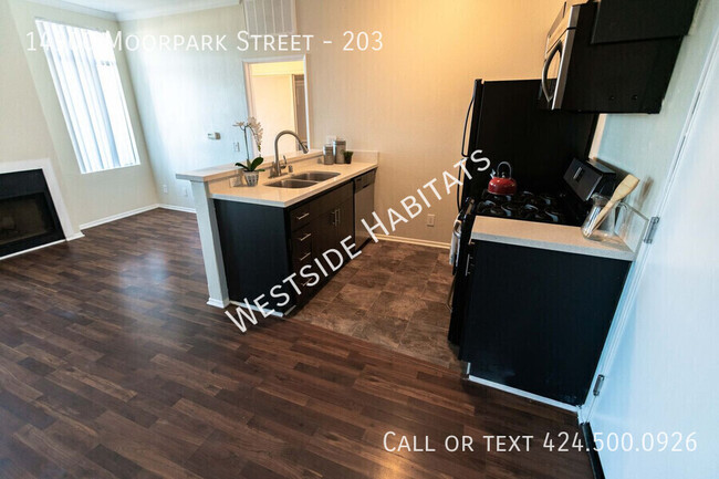 Photo - 14900 Moorpark St Apartment Unit 203