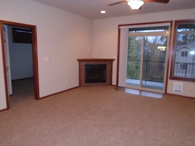 660 Telegraph Rd