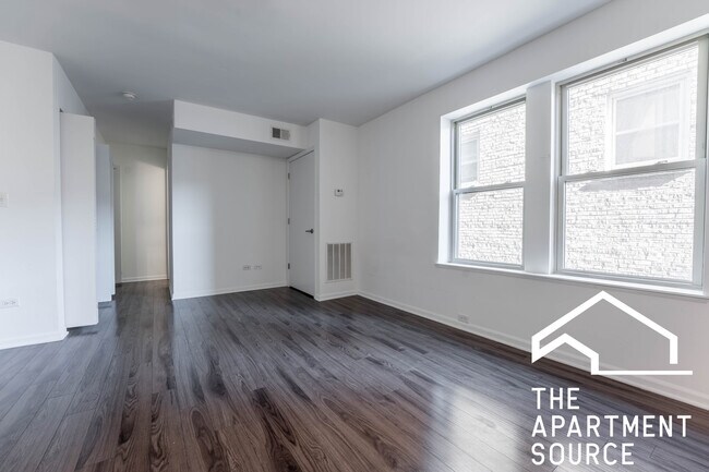 Photo - 925 W Carmen Ave Unit 2E