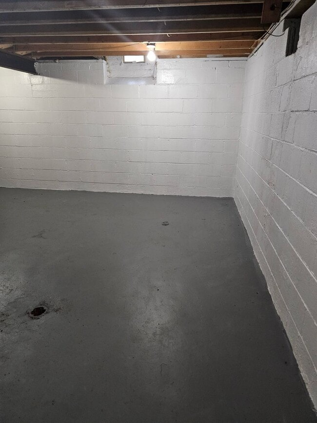 Photo - 2 bed/ 1 bath Duplex