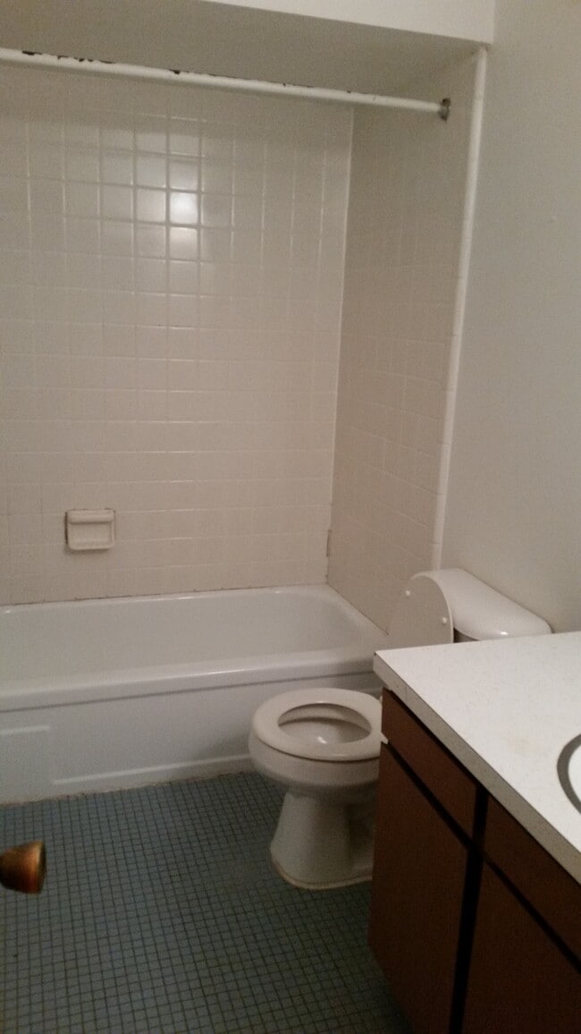 Photo - 1130 S Forest Ave Unidad 2