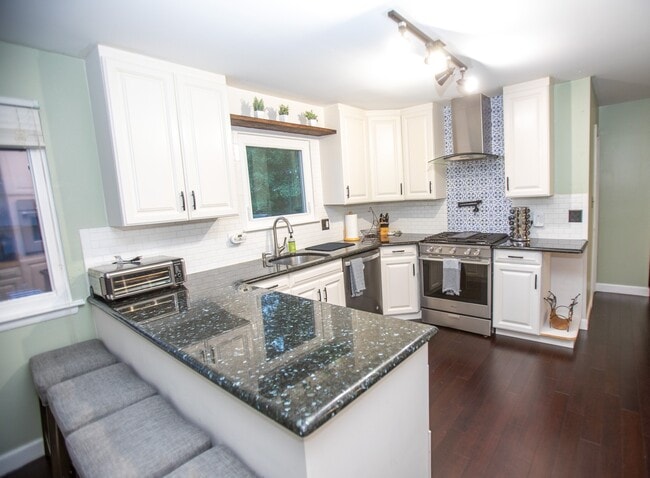 Photo - 107 Navaho Ct