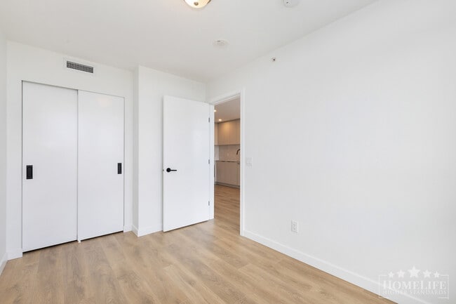 Photo - Modern 21st Floor 1 Bedroom Condo at Georgetown One in Surrey City Centre Unit 2104