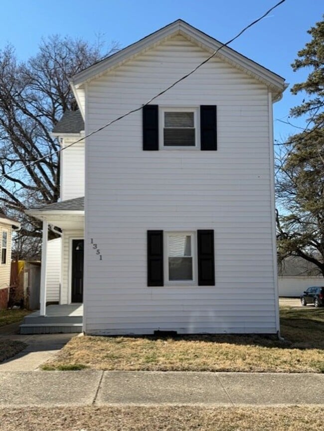 Building Photo - 1351 Parrish Ave