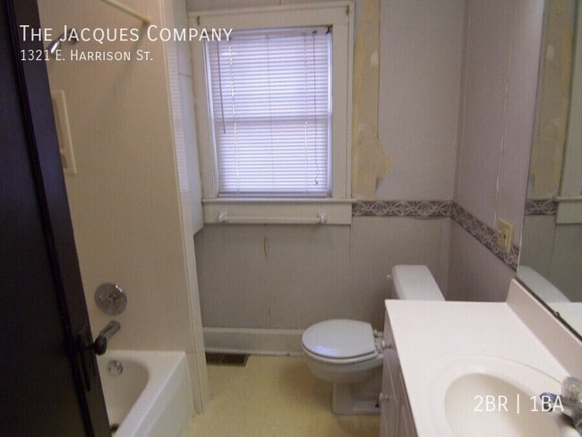 Photo - 1321 E Harrison St