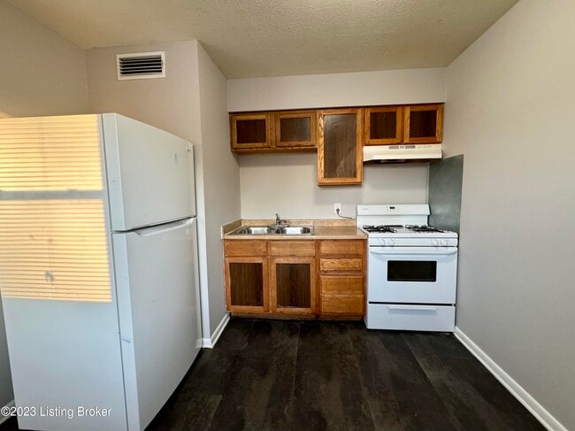 Photo - 6807 Crestview Dr