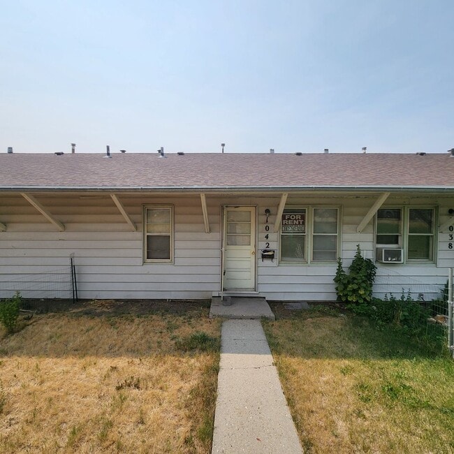 Building Photo - Affordable Eastside Apartment Unit 1042 S. Nebraska Ave.