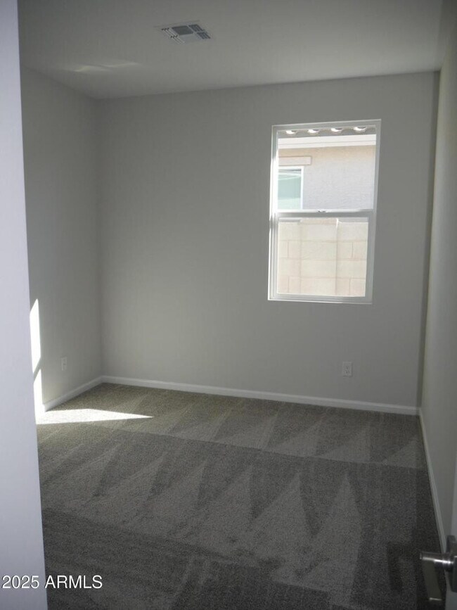 Photo - 18156 W Daley Ln