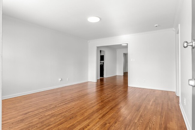 Photo - 3BR/1BA Home with W/D Hookups + Holiday Move-In Special $250 !!