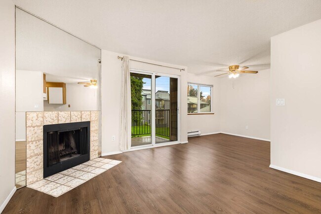 Photo - 2020 Grant Ave S Apartamento Unidad C202