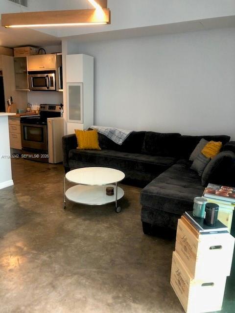 Photo - 350 NE 24th St Unidad 504