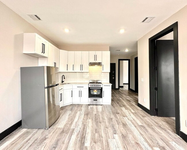 54 Lincoln St Unit 302