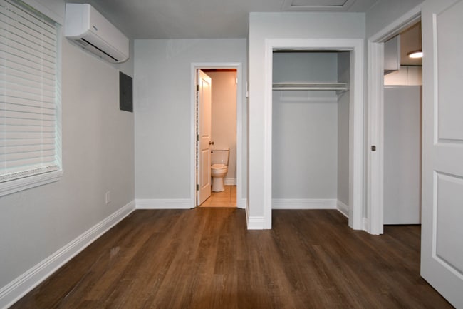 Photo - 5094 J E L Dr Unit 5