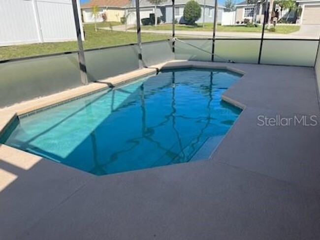 Building Photo - Davenport pool home