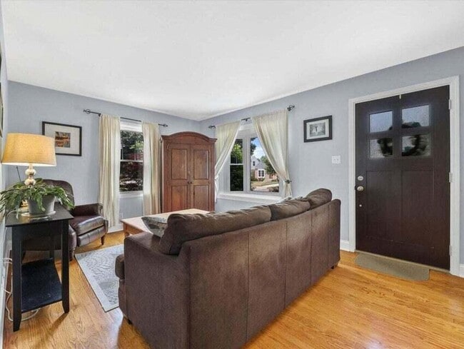 Photo - 4942 N Berkeley Blvd