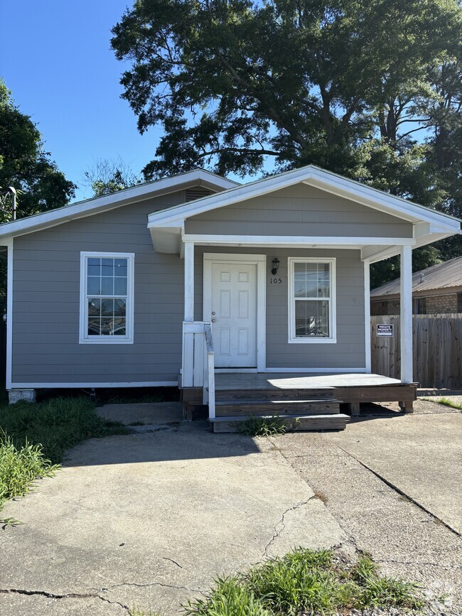 Building Photo - 105 Gauthier Rd Rental