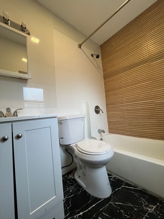 Photo - 1149 Summit Ave Unit 4