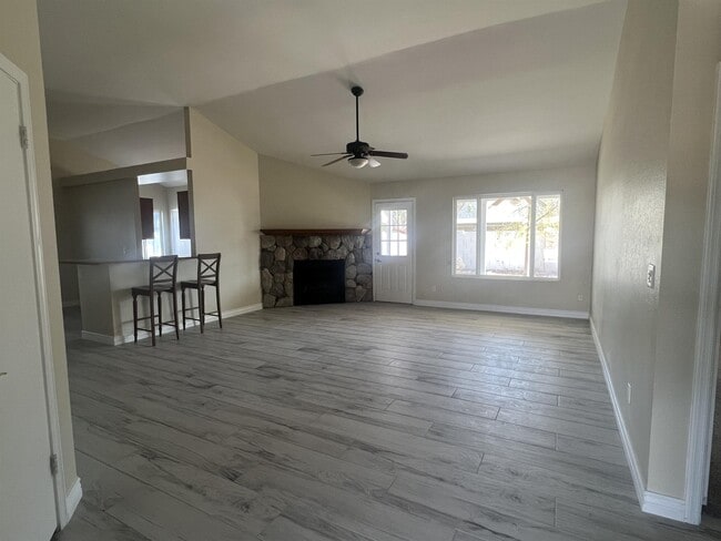 Photo - 9003 W Vogel Ave