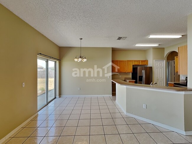 Photo - 2505 Sherbrook Ln
