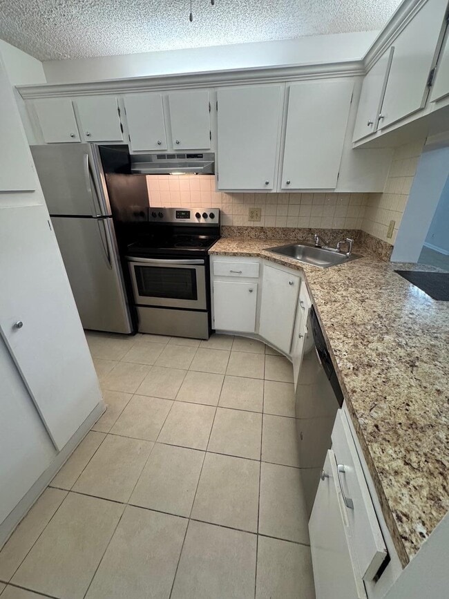 Photo - 703 Sunny Pine Way Unidad C1