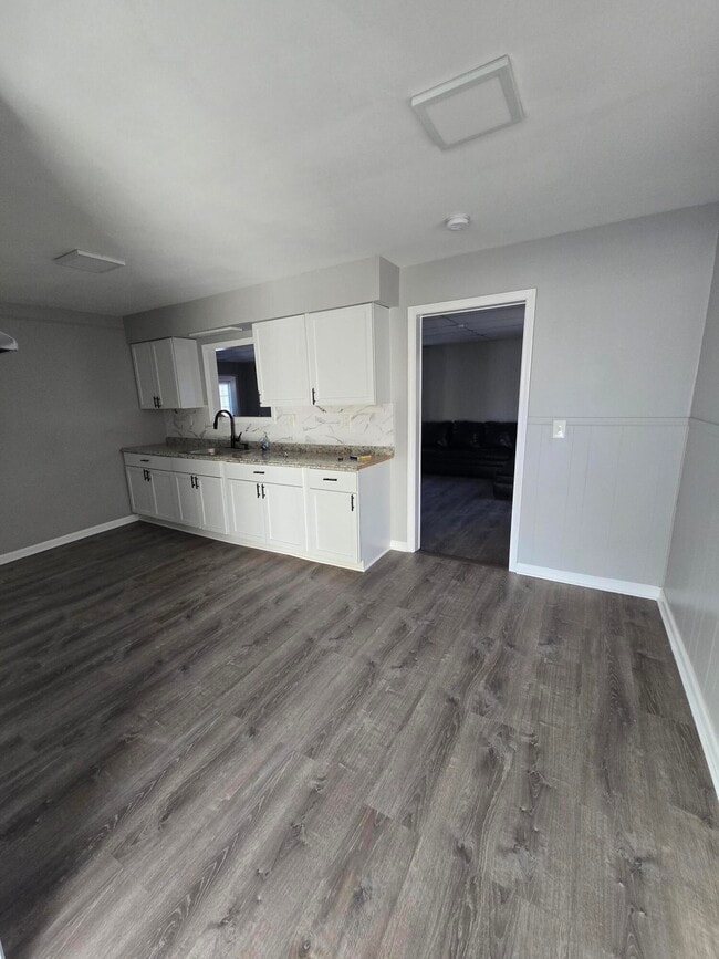 Photo - 14463 Leonard Ave