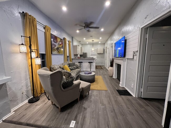 Photo - 1077 Hampton St NW