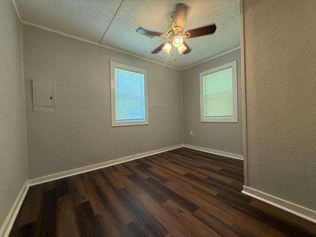 Photo - 3637 Winston Dr
