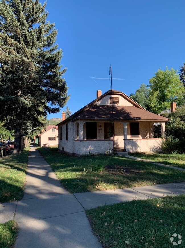 Building Photo - 476 E 3rd Ave Rental